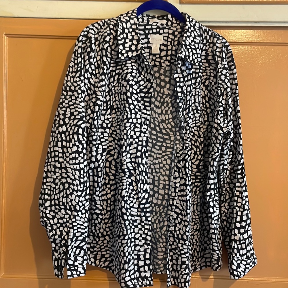 Chicos long sleeve top